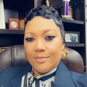 Meet your Posher, Tonya